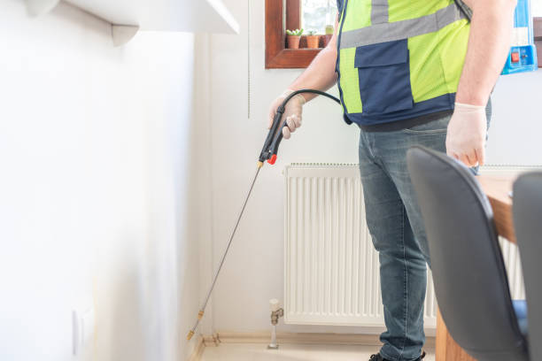  Lake Mills, WI Pest Control Pros